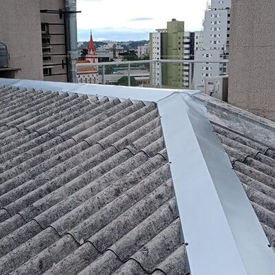 Completa Calhas e Telhados foto 4
